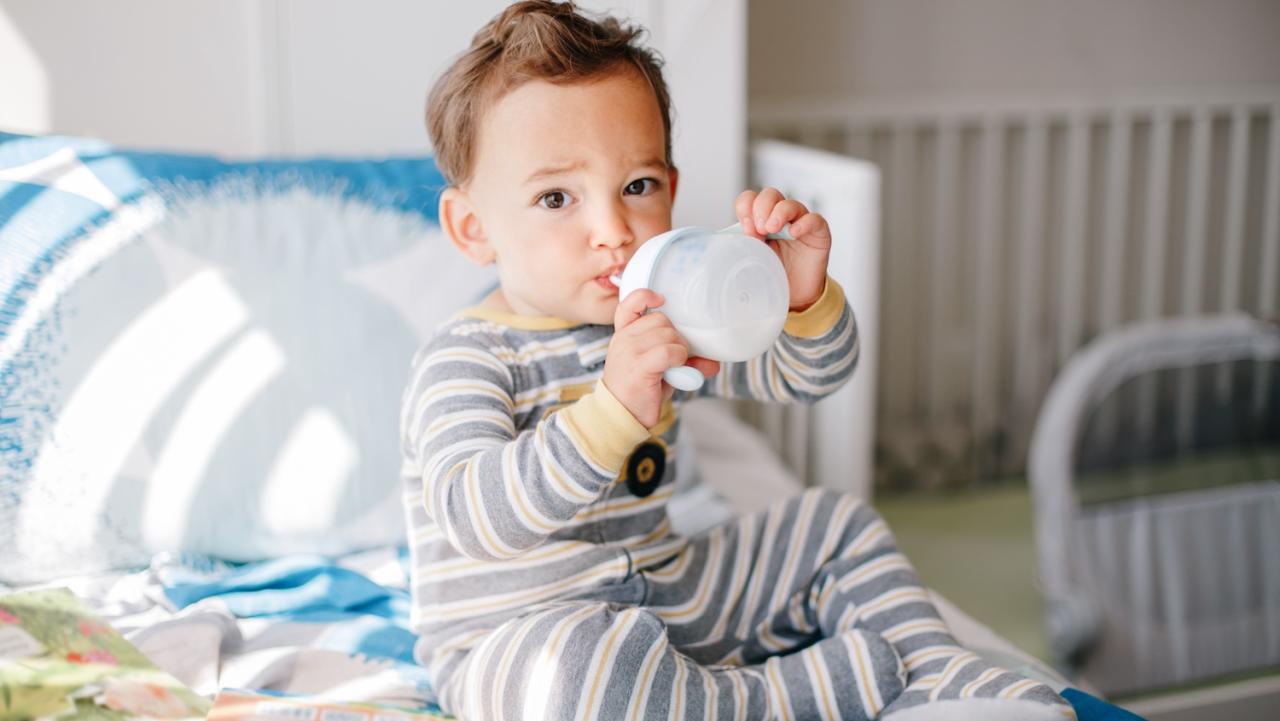 Transitioning From Breastmilk or Formula to Milk